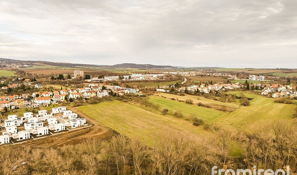 Prodej stavebního pozemku 538 m², Rousínov – náhled fotky 3