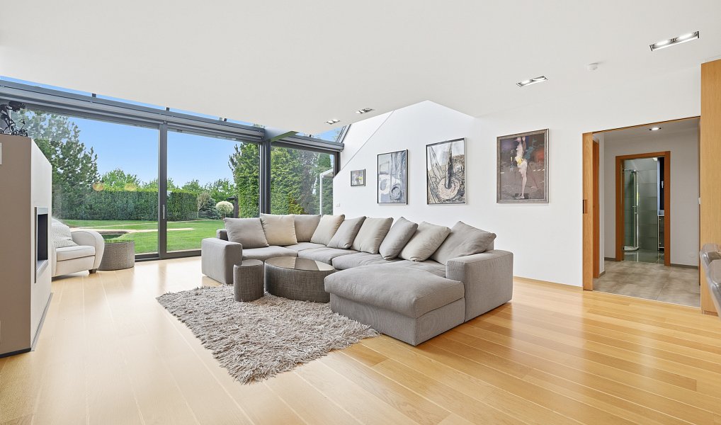 Prodej domu 252 m² s pozemkem 4 031 m², Fryšták – náhled fotky 5