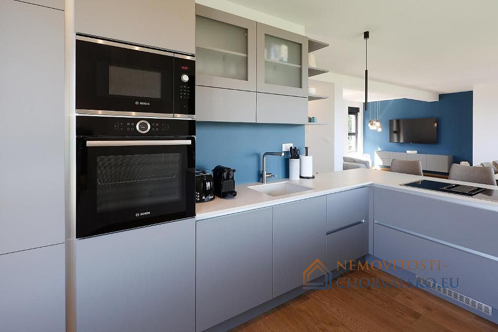 Prodej bytu 6+kk 135 m² - Widok 4