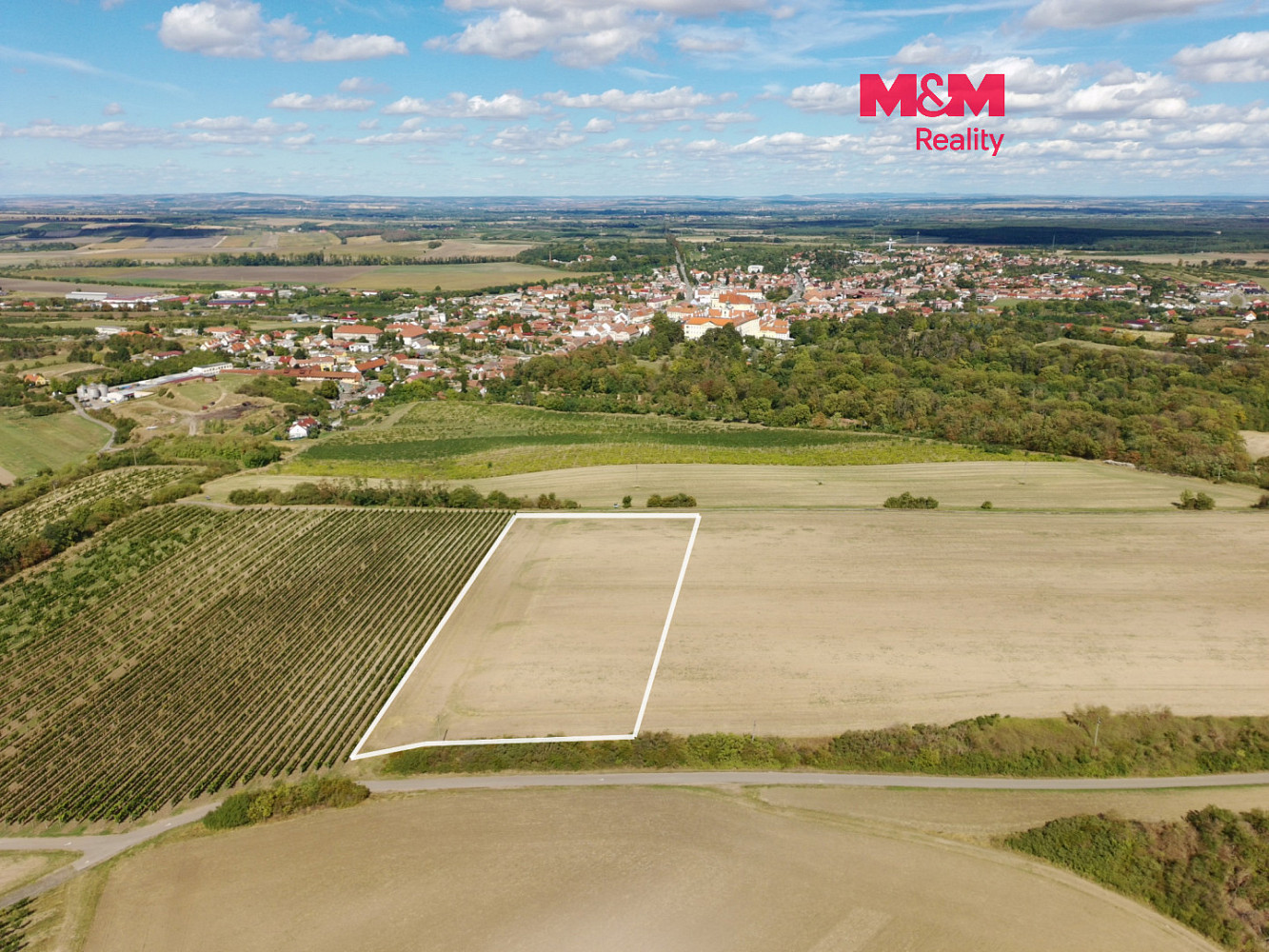 Prodej pole 9 598 m²