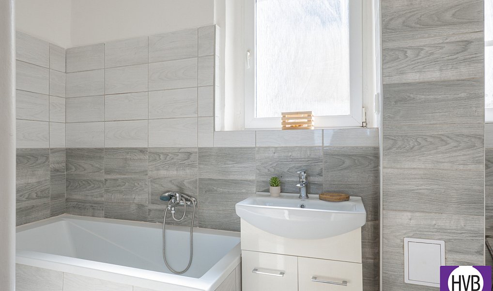 Prodej bytu 3+kk 55 m², Kladno – náhled fotky 16