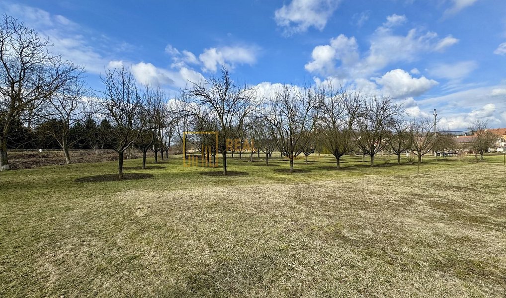 Prodej zahrady 862 m², Uherské Hradiště – náhled fotky 2