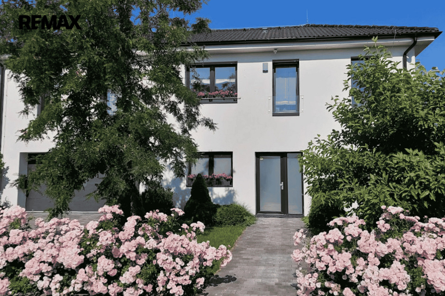 Prodej domu 233 m² s pozemkem 1 279 m² – fotografie 2