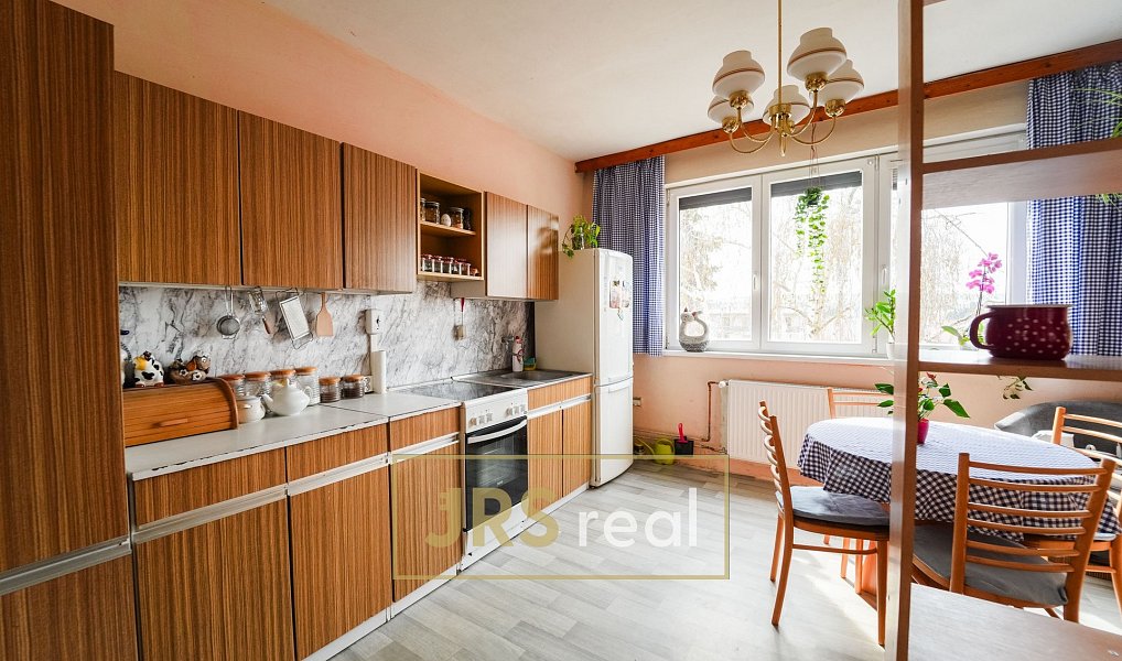 Prodej domu 295 m² s pozemkem 1 358 m², Hustopeče – náhled fotky 12