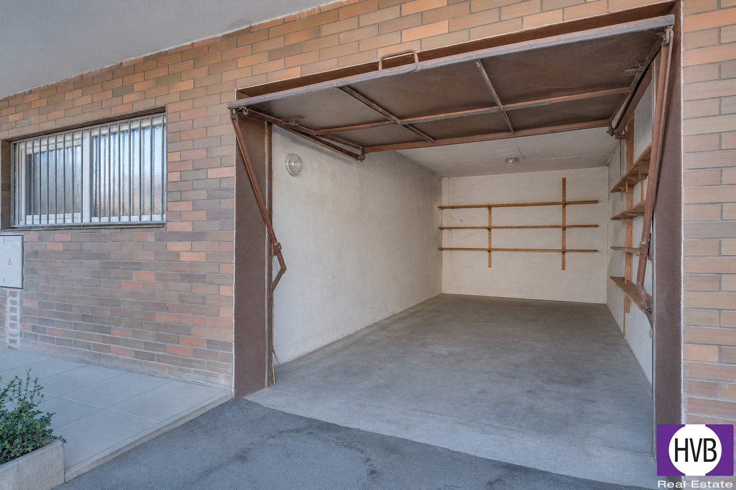 Prodej garáže, 18m2, ov, ul. holečkova, praha 5 - smíchov — photo 2