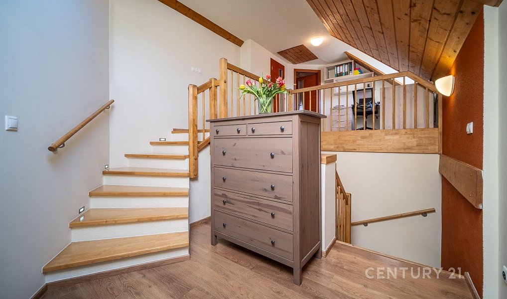 Prodej chaty/chalupy 220 m² s pozemkem 242 m², Vrábče – náhled fotky 26