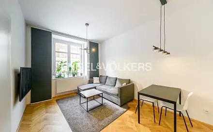 Pronájem bytu 2+kk 43 m²