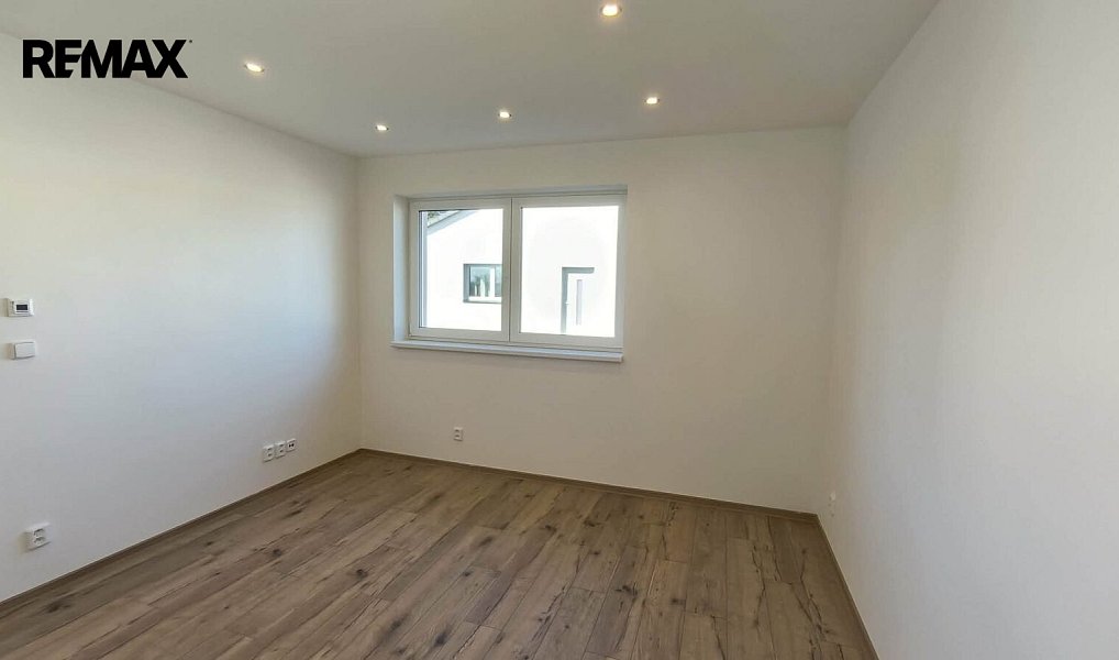 Prodej domu 98 m² s pozemkem 581 m², Vrbice – náhled fotky 22