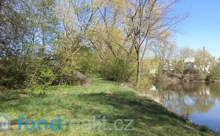 Prodej pozemku 326 m², Dačice, okres Jindřichův Hradec