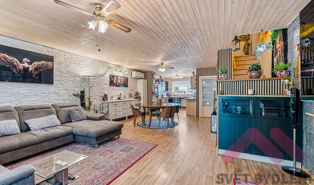 Prodej domu 160 m² s pozemkem 210 m², Nupaky – náhled fotky 13