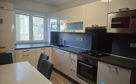 Pronájem bytu 3+1 77 m², 28. října, Znojmo