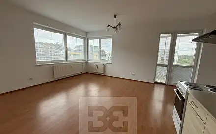 Pronájem bytu 2+kk 59 m², Svatojánská, Hradec Králové - Třebeš
