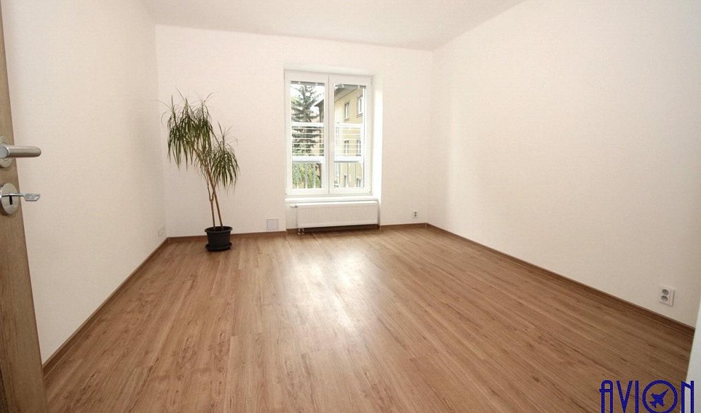 Pronájem bytu 2+1 54 m², Kolín – náhled fotky 4