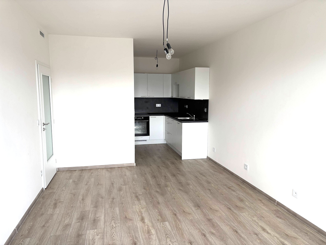 Pronájem bytu 2+kk 45 m² — photo 3