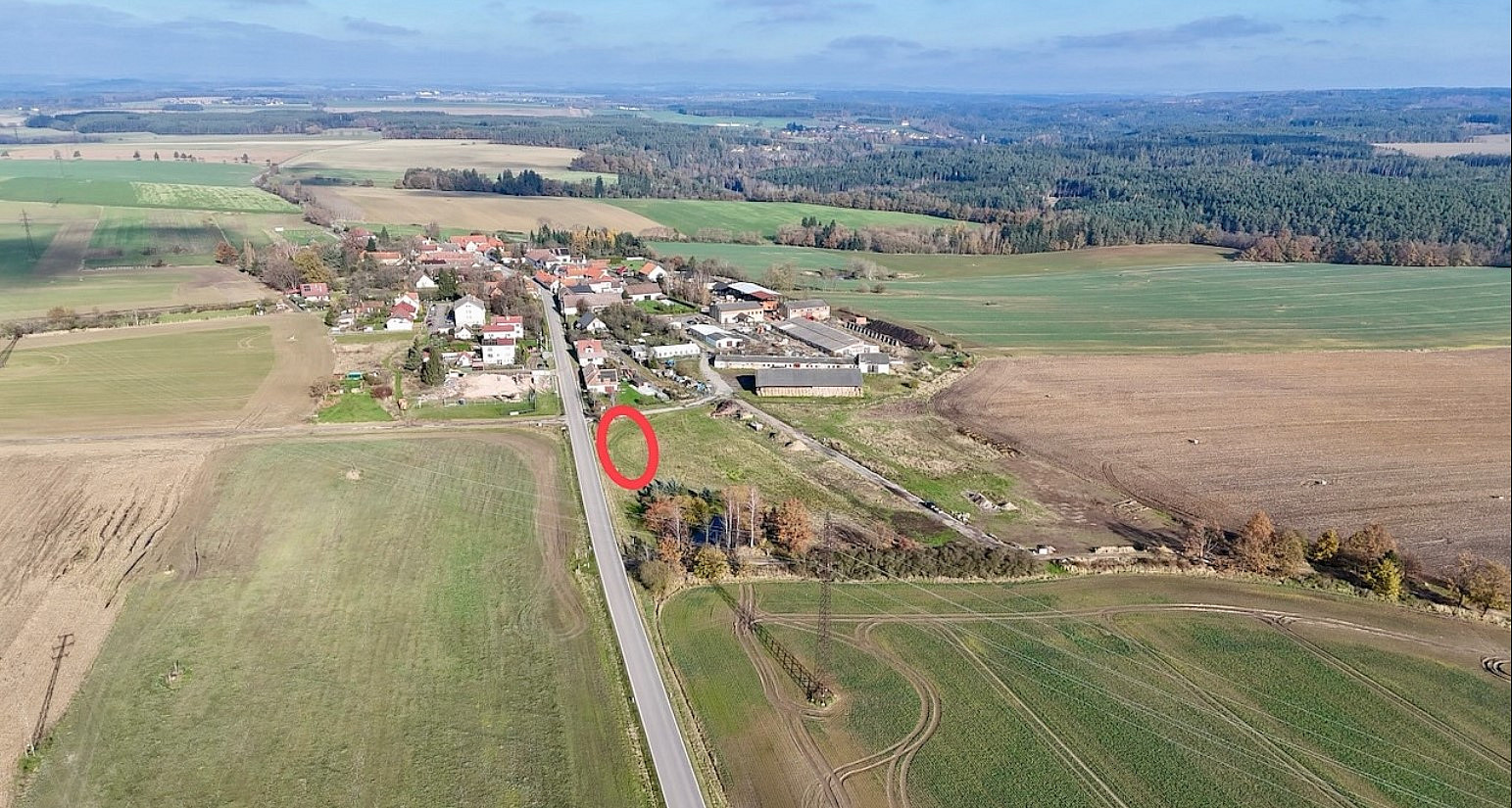 Prodej stavebního pozemku 2 195 m² – fotografie 2