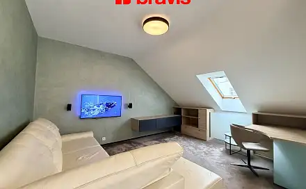Pronájem bytu 1+kk 42 m²