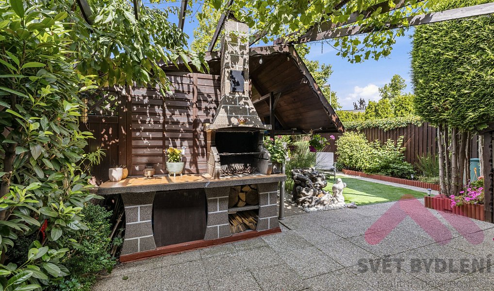 Prodej domu 160 m² s pozemkem 210 m², Nupaky – náhled fotky 17