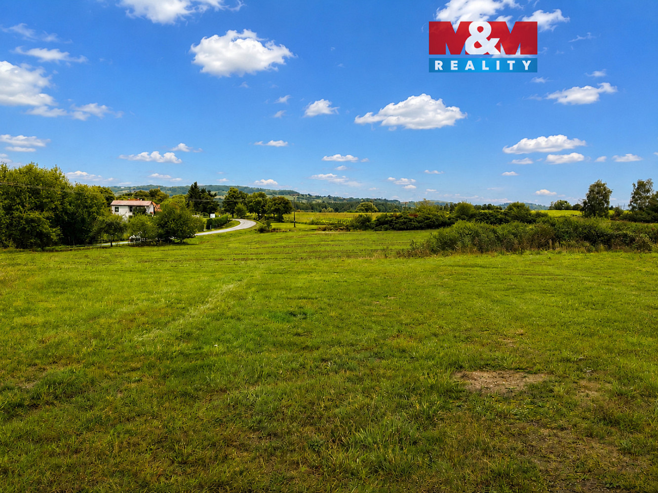 Prodej stavebního pozemku 1 318 m²
