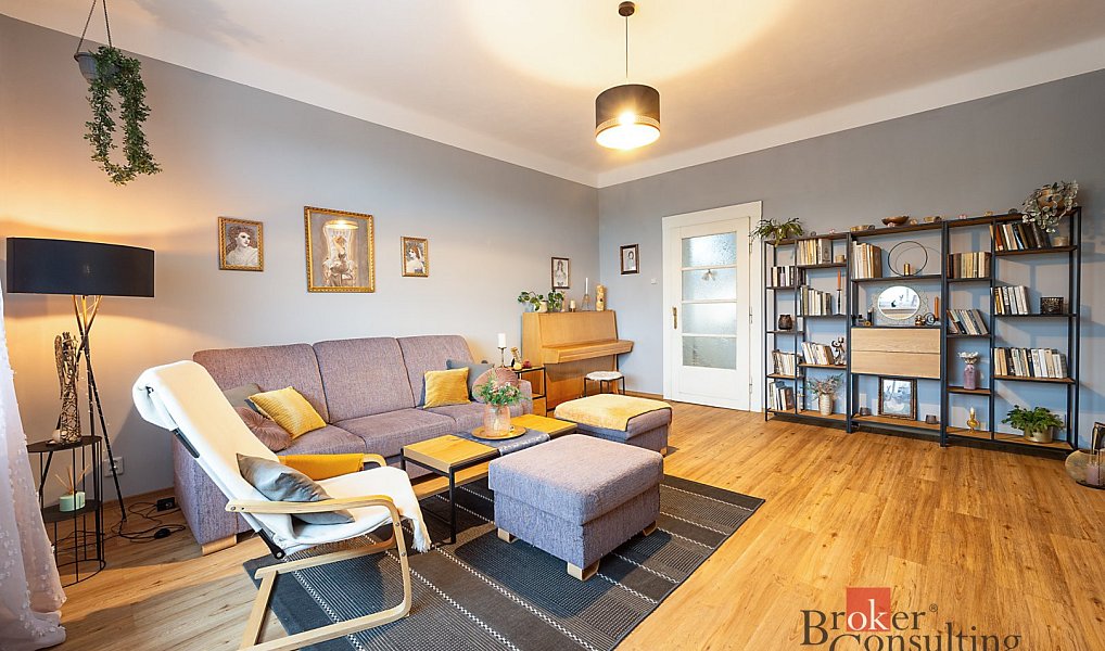 Prodej domu 228 m² s pozemkem 700 m², Sadská – náhled fotky 10