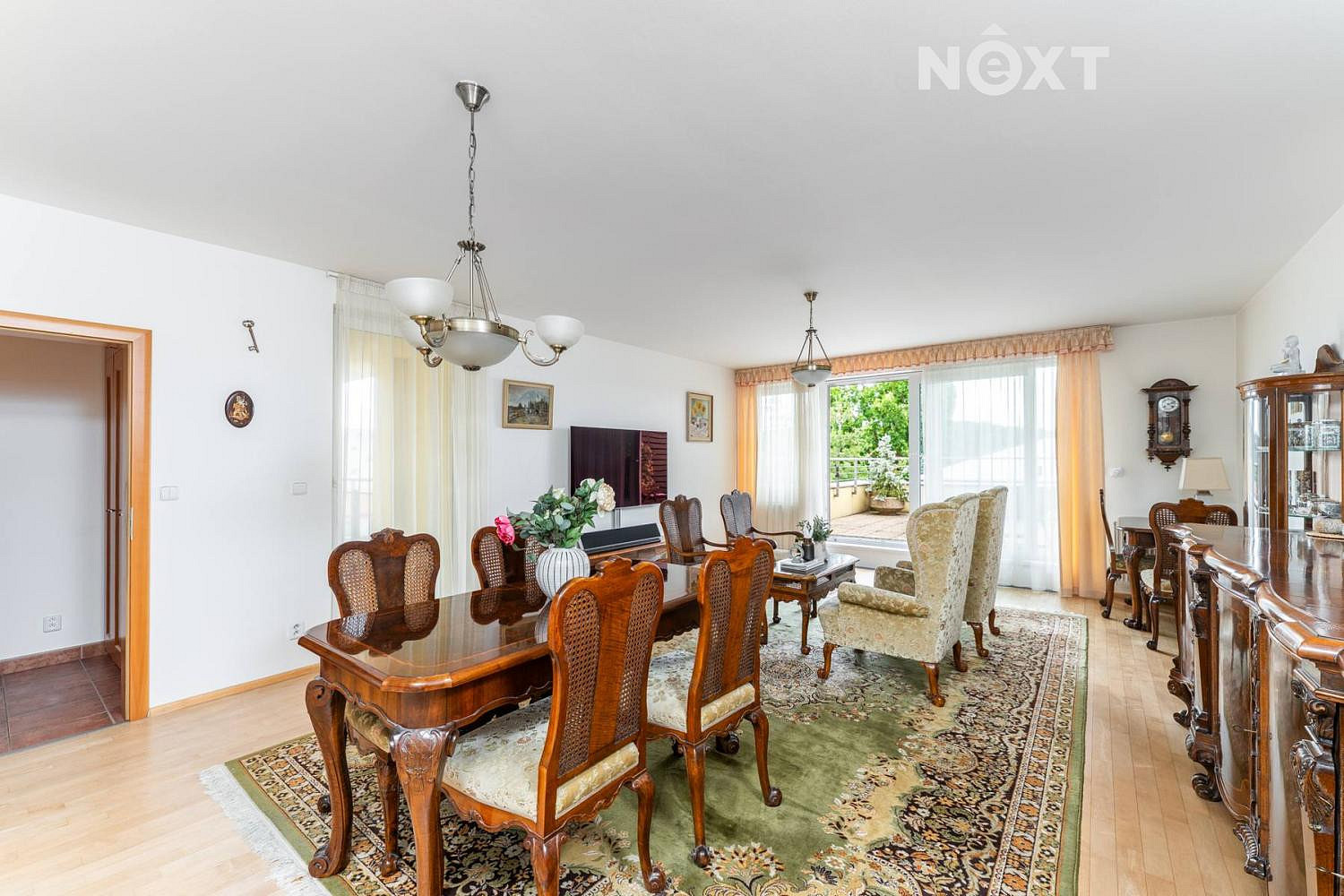 Pronájem bytu 3+kk 140 m² – fotografie 3