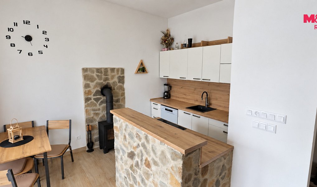 Prodej chaty/chalupy 27 m² s pozemkem 288 m², Pardubice – náhled fotky 9