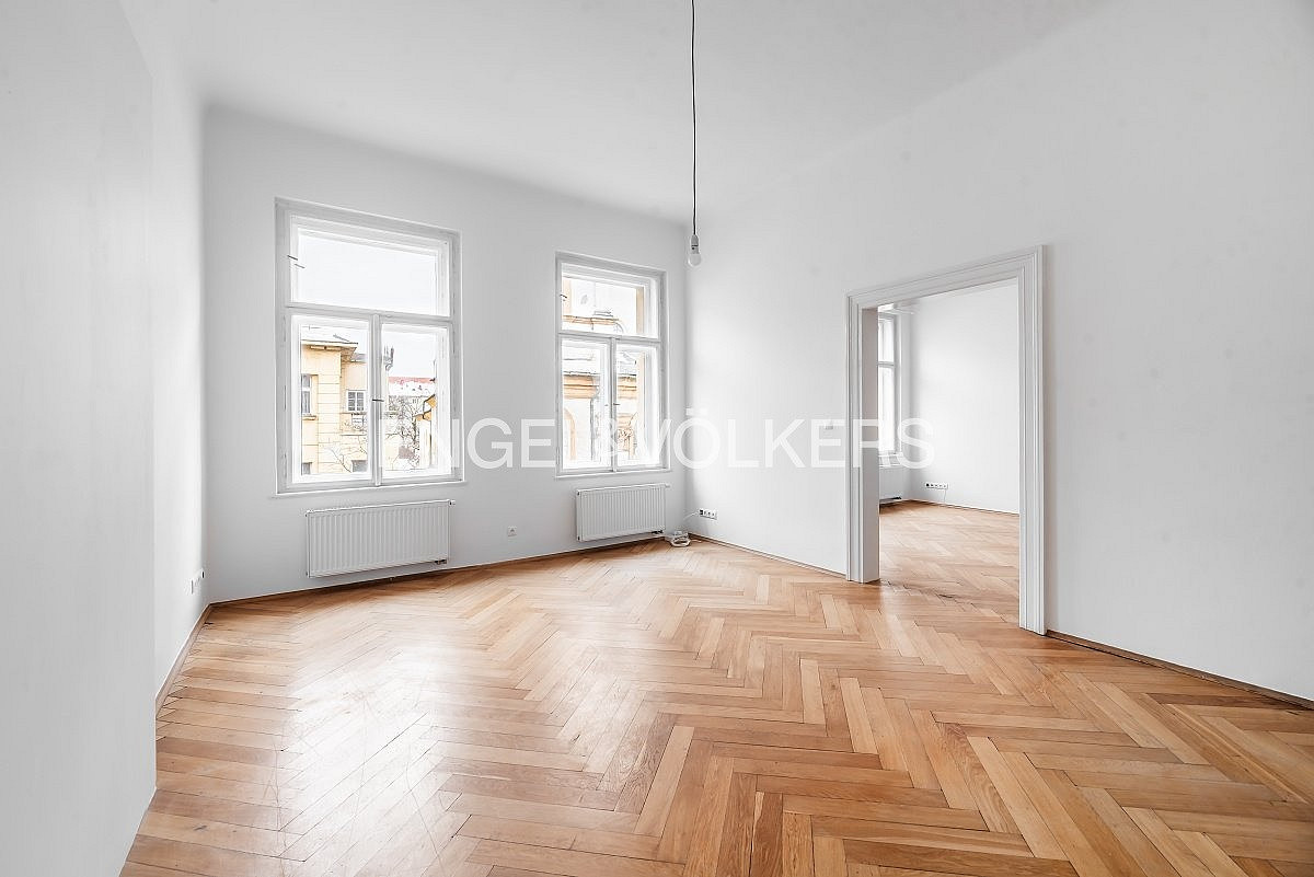Pronájem bytu 2+1 87 m² – fotografie 2