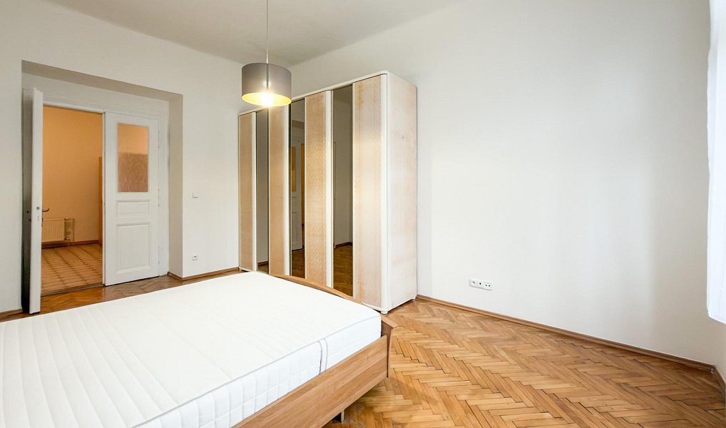 Pronájem bytu 2+1 85 m², Praha – náhled fotky 6