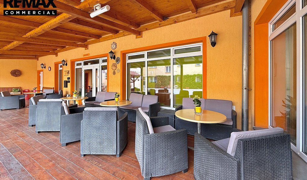 Prodej ubytovacího objektu 1 360 m², Blšany – náhled fotky 14