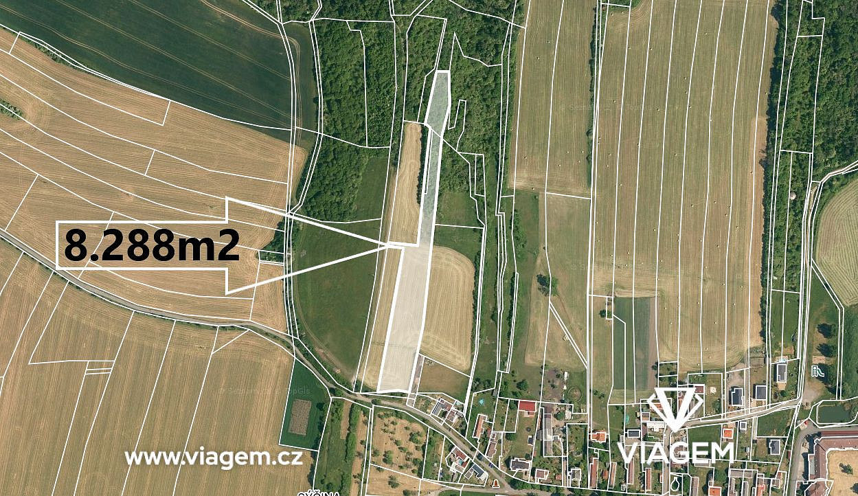 Prodej stavebního pozemku 2 762 m²