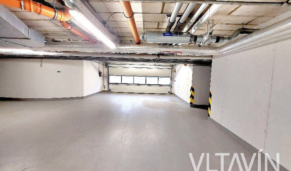 Pronájem bytu 2+kk 61 m², Praha – náhled fotky 22