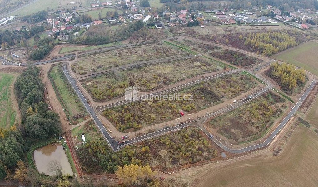 Prodej stavebního pozemku 1 659 m², Ostrov – náhled fotky 8