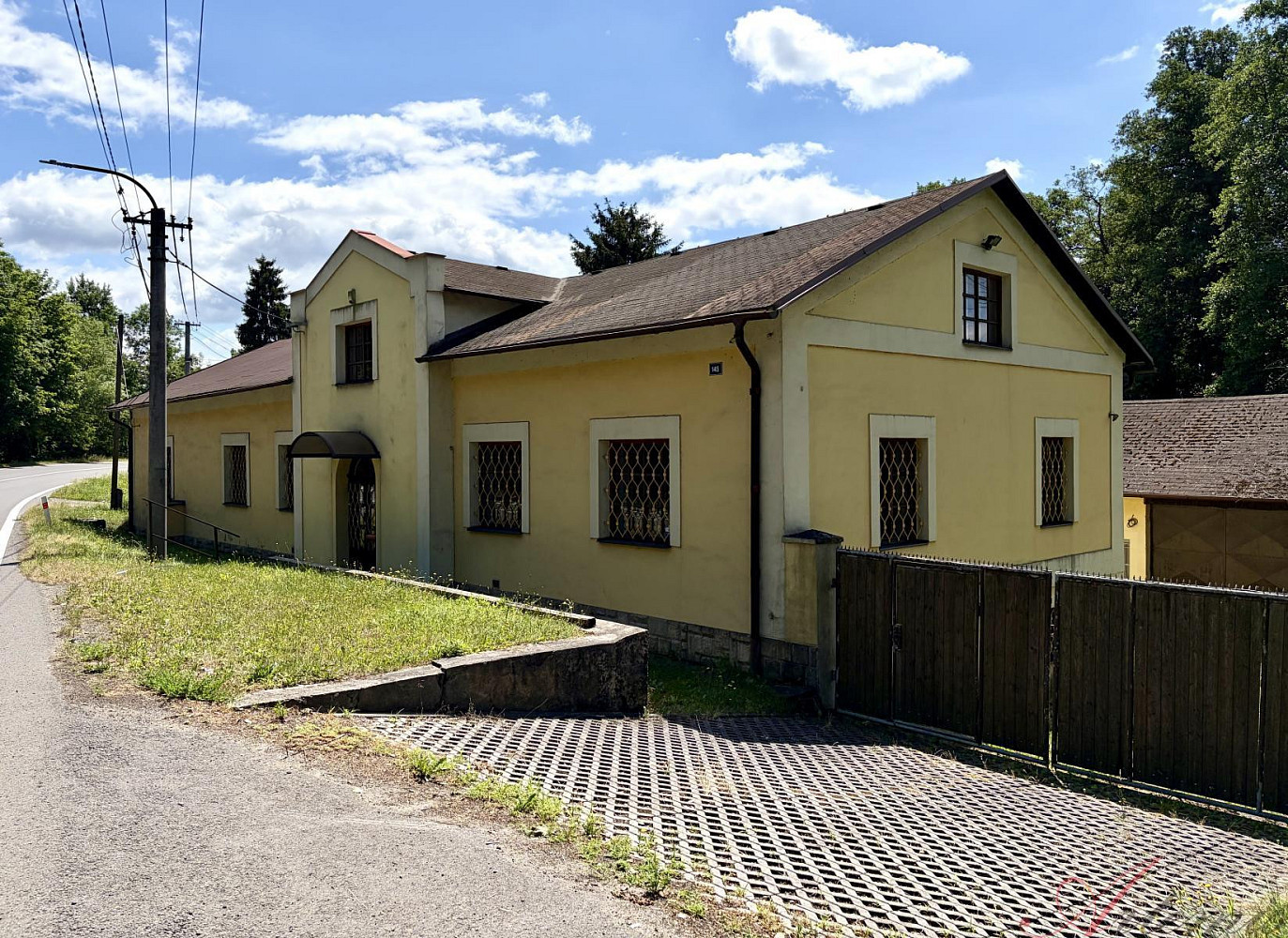 Prodej výrobních prostor 400 m² — photo 2