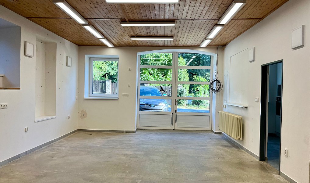 Pronájem komerčního prostoru, 175 m², Modřany - Praha 12, Praha