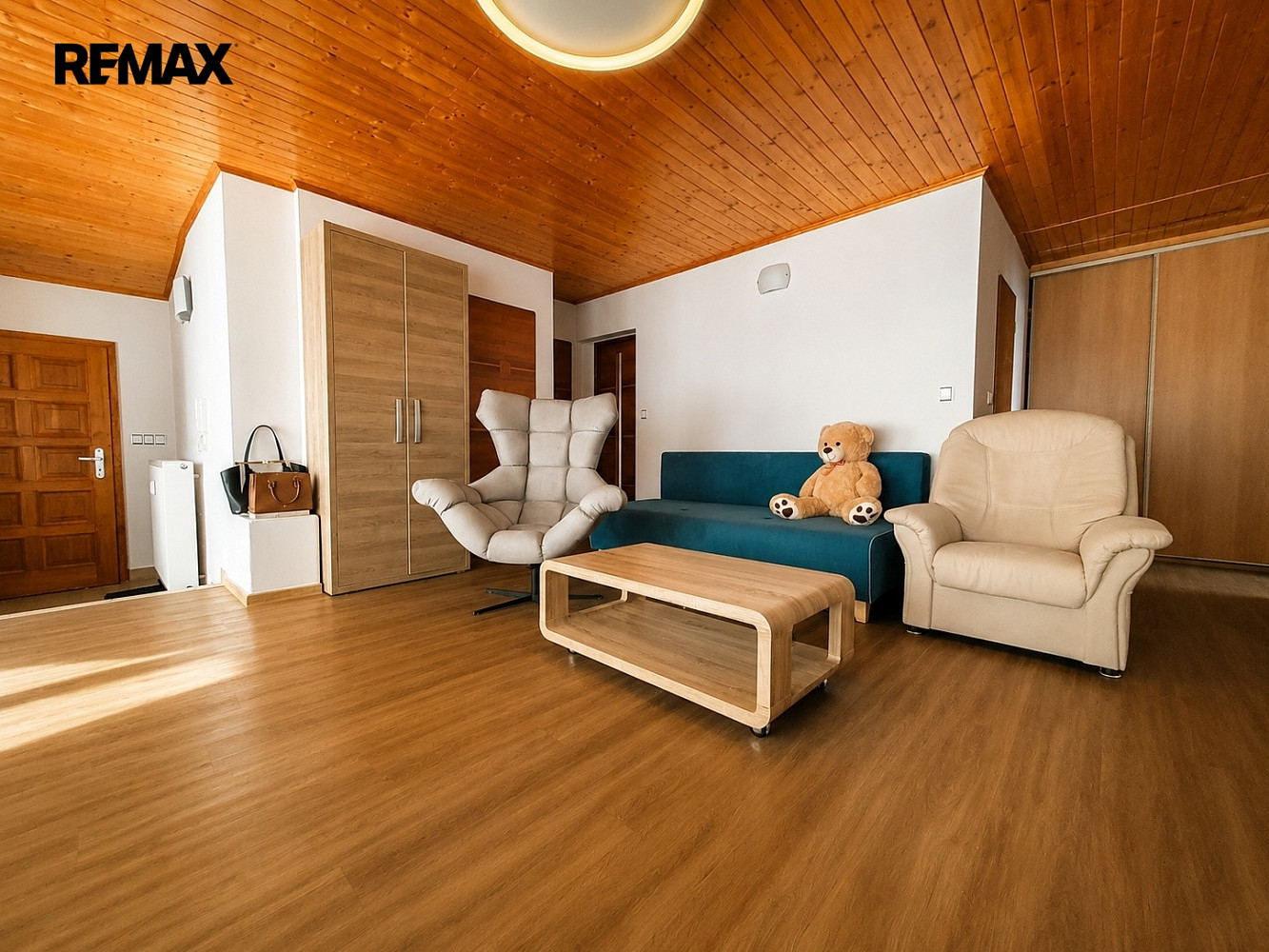 Pronájem bytu 4+1 100 m² — photo 3