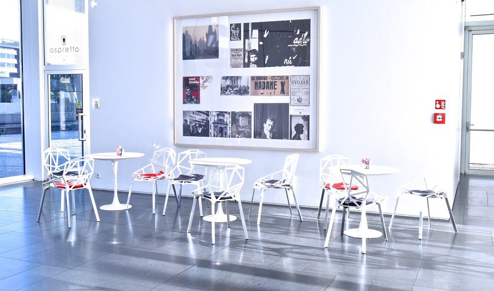 Pronájem kanceláře 806 m², Praha – náhled fotky 10