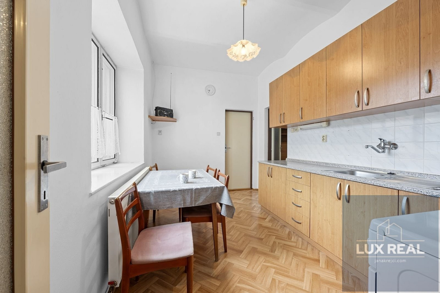Prodej domu 2 953 m² s pozemkem 11 472 m² — photo 4