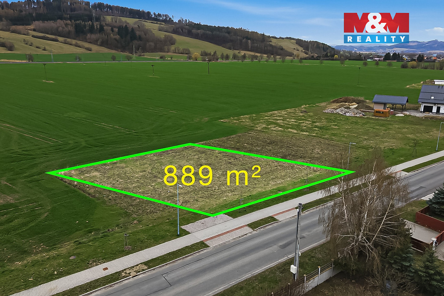 Prodej stavebního pozemku 889 m² – další