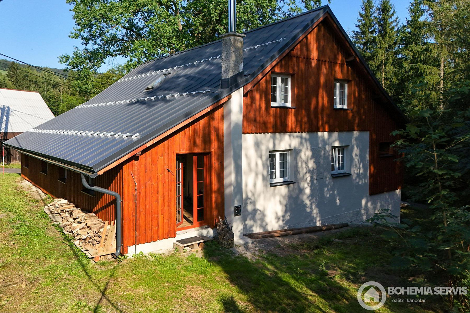 Prodej ubytovacího objektu 293 m² – fotografie 2