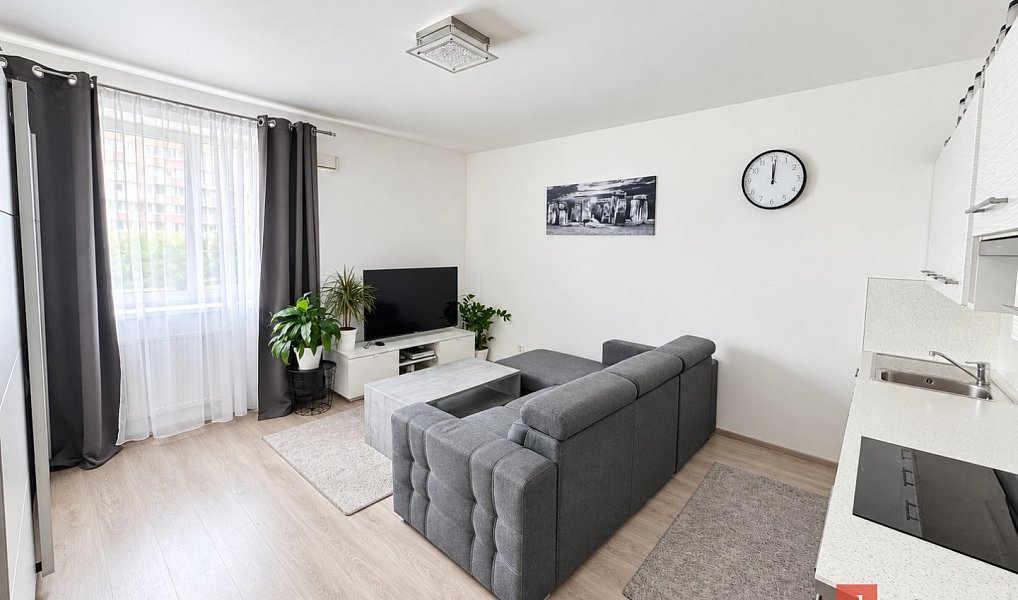 Pronájem bytu 2+kk 52 m², Kladno – náhled fotky 3