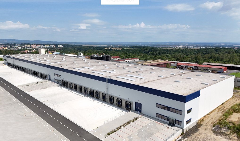 Pronájem skladovacích prostor 5 000 m², Cheb – náhled fotky 3