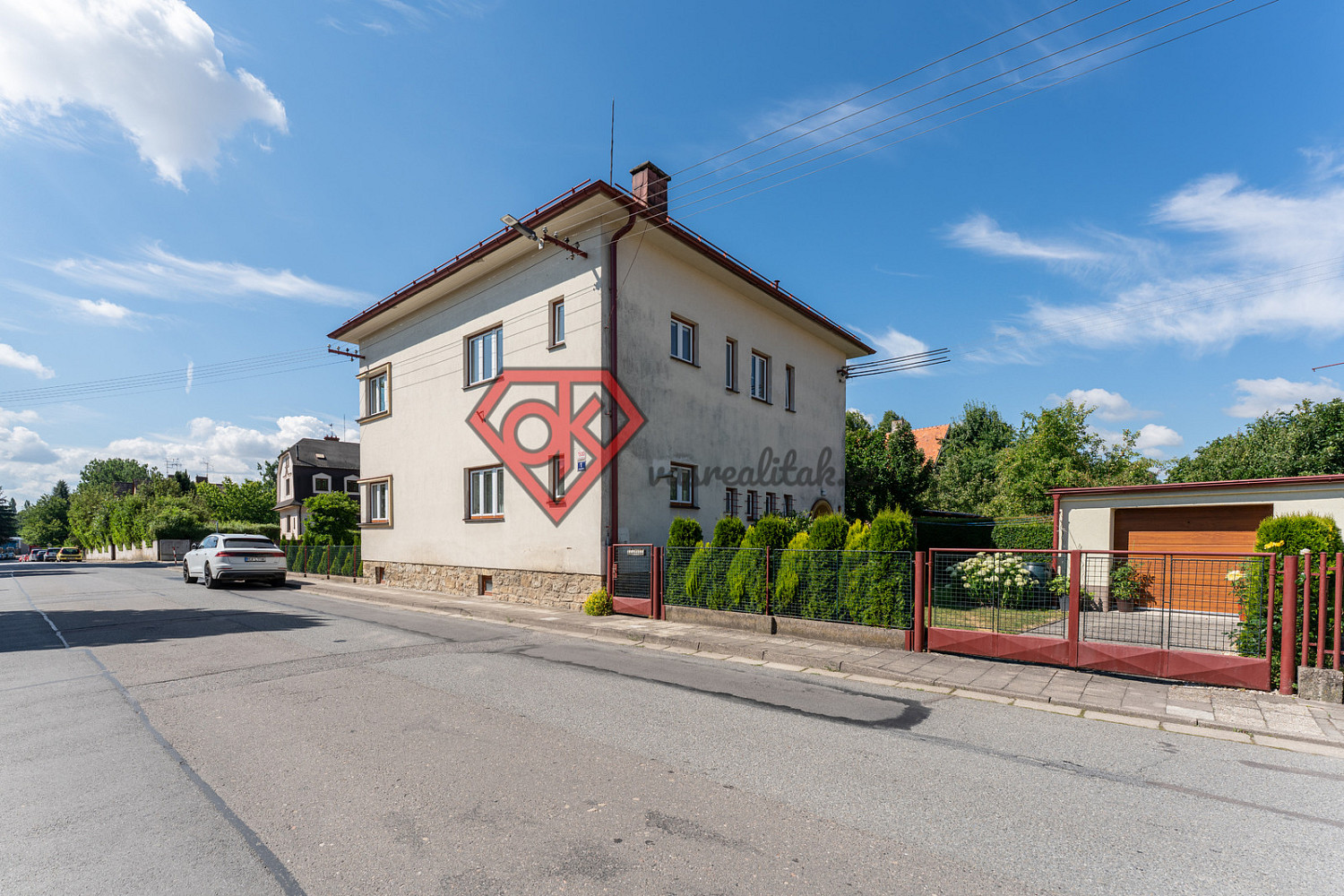 Prodej domu 196 m² s pozemkem 600 m²