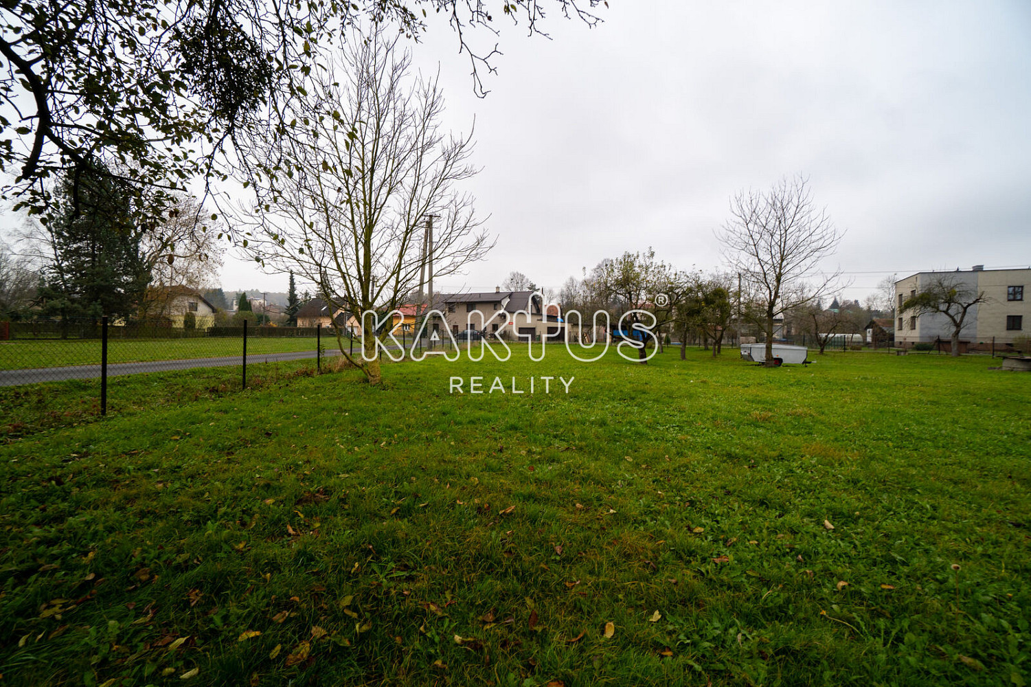 Prodej stavebního pozemku 969 m² — photo 5