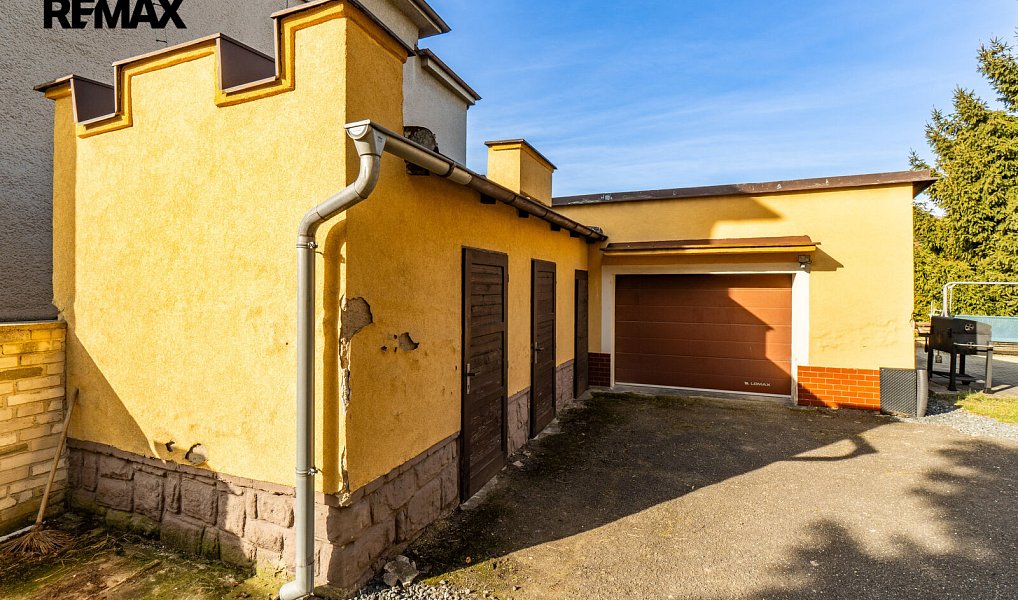 Prodej domu 163 m² s pozemkem 1 205 m², Šestajovice – náhled fotky 33