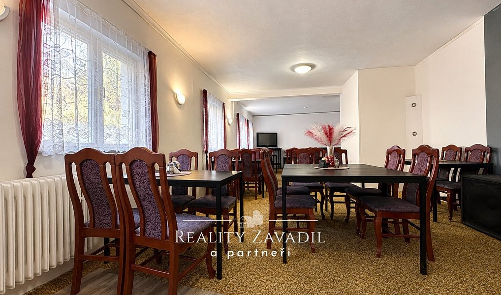 Prodej ubytovacího objektu 561 m², Vrbno pod Pradědem – náhled fotky 2