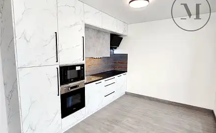 Pronájem bytu 1+kk 32 m²