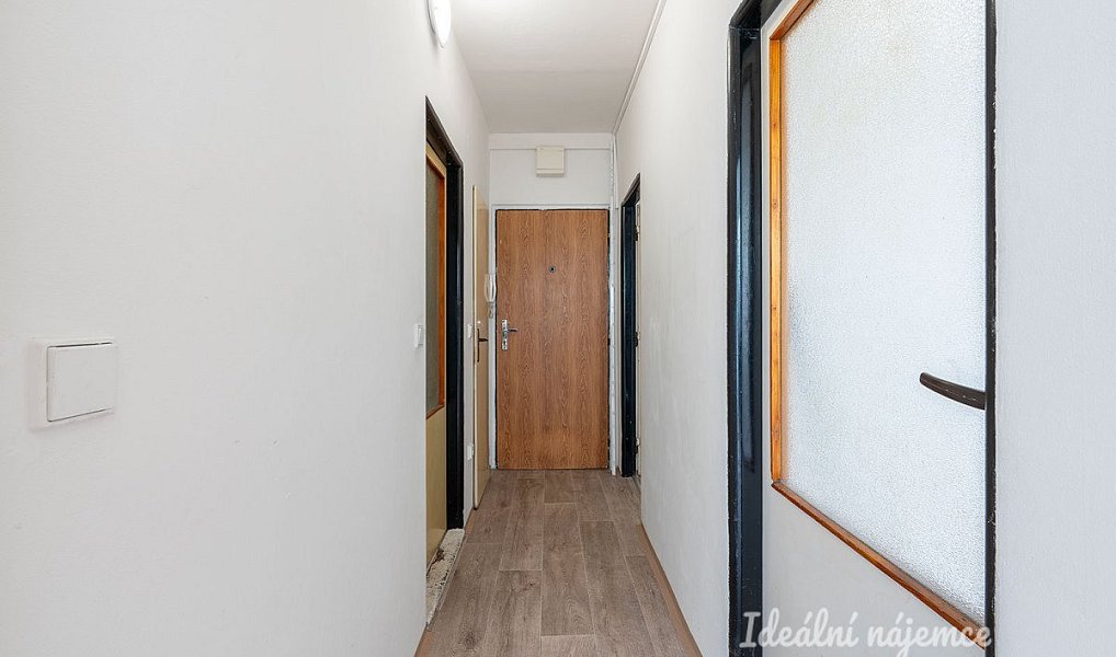 Pronájem bytu 2+kk 50 m², Kladno – náhled fotky 9