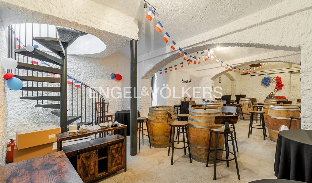 Pronájem obchodních prostor 151 m², Praha – náhled fotky 6