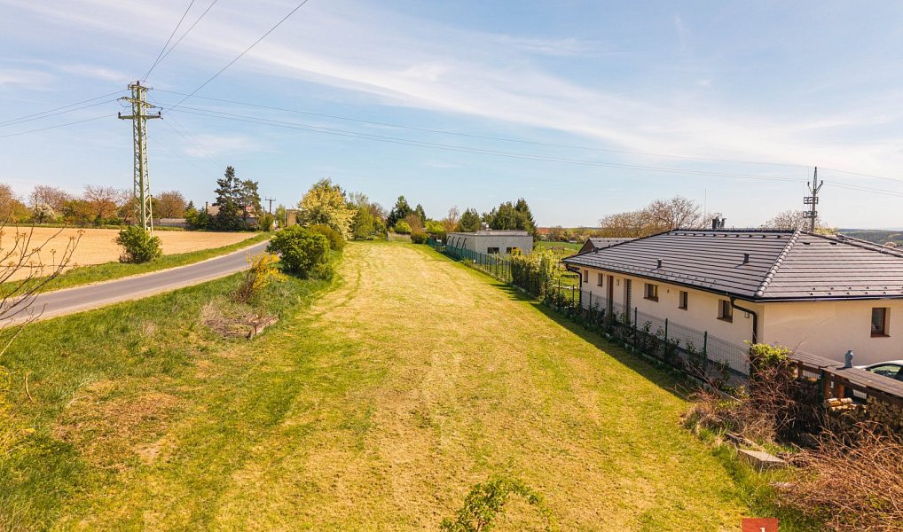 Prodej stavebního pozemku 2 357 m², Střemy – náhled fotky 17