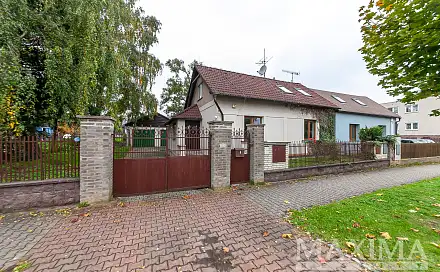 Prodej domu 230 m² s pozemkem 654 m², Na hlavní, Praha 8 - Březiněves