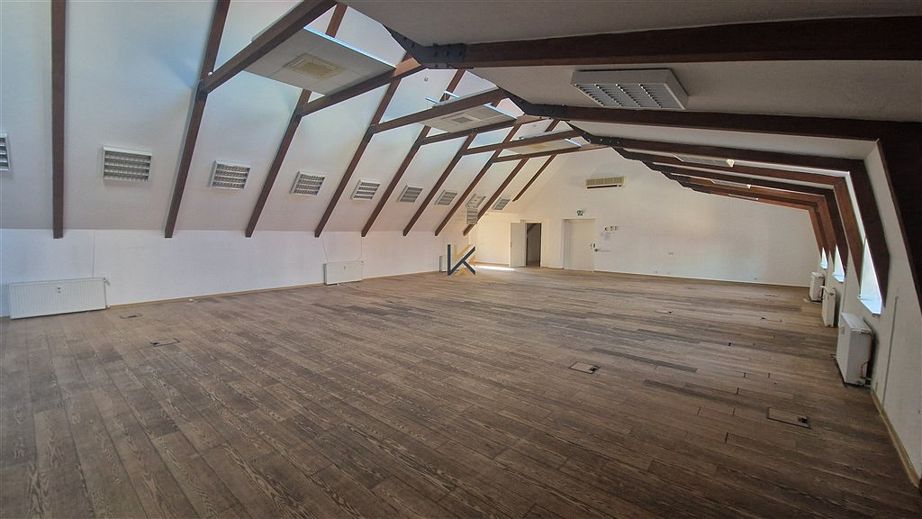 Pronájem kanceláře 424 m² — photo 5